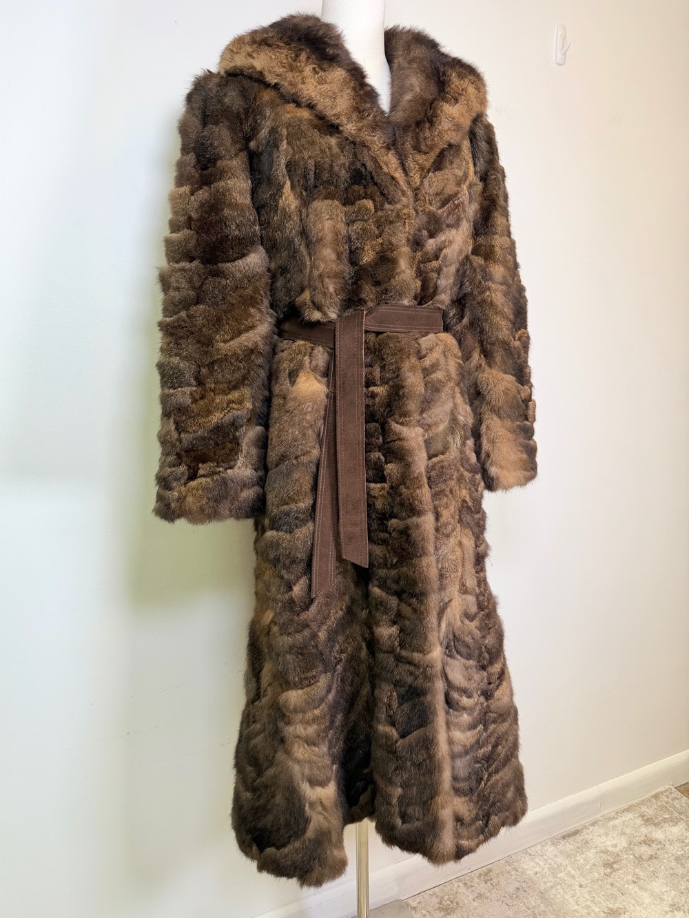 Vintage 1970’s Full-Length Beaver Fur Coat Women’s Size 8/10 - Picture 3 of 14